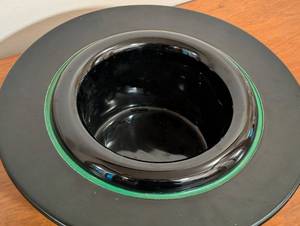 lot 540 image: HW - Boccato Gigante Zambusi by Sicart Ceramic Bowl - Black & Green