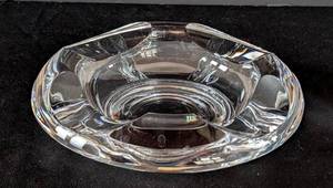 lot 571 image: HW - Signed Crystal Ashtray
