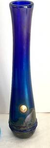 lot 26D image: DR-Iridescent Artisan Hand-Blown Art Glass Vase