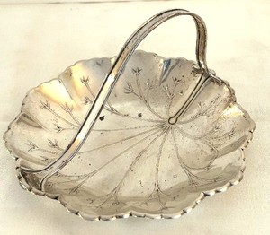 lot 318C image: SC - Vintage Sterling Silver Candy Bowl  Bon Bon Bowl