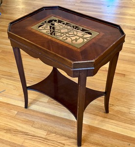 lot 166C image: DR - End Table with Brass Inlay Filigree