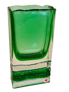 lot 45D image: Bernek Hand Blown Art Glass Vase, Czech Repbulic