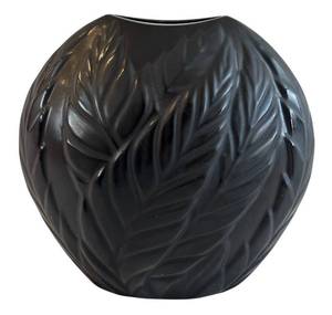 lot 144H image: DR - Lalique Filicaria Vase - Noir Paris