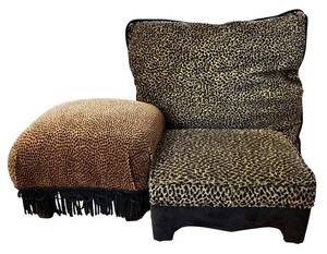 lot 152H image: DR - Leopard Print Pillow 24 x 24 in - 2 Stools (Lot of 3)