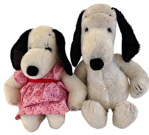 lot 283H image: DR - Vintage Snoopy Plush Duo - 19 Inches Long - Peanuts Collectible
