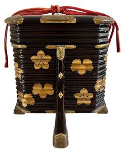 lot 379H image: LR - Hokai Japanese Black Lacquer Box with Gold Floral Makie