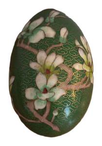 lot 227R image: BR1 - Decorative Floral Green Cloisonn Egg Figurine