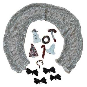 lot 239 image: Beaded Lace Collar with Sparkling Sequins - Holiday Appliqu Set