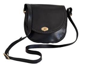 lot 58D image: DR - Oval Room Leather Handbag - Made in Italy, Black Crossbody Purse