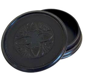 lot 74D image: LR - Antique Snuff Box - Pressed Quatrefoil Motif