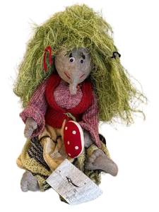 lot 91D image: Russian Handcrafted Rag Doll