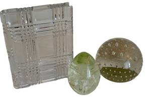 lot 117D image: Crystal Book Form Art Glass - 5.75 in x 1 in x 4.5 in Signed Egg-Shaped Glass Bubble Paperweight (Lot of 3)