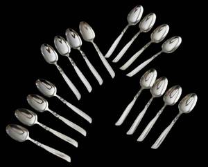 lot 144D image: Community Plate South Seas Teaspoons - 16-Count Vintage Silverplate