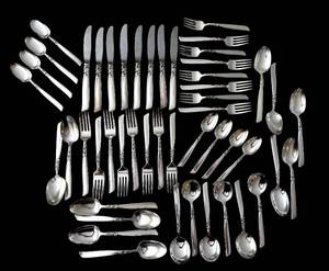 lot 141D image: Community South Seas Plated Flatware Set - Service for 8 (South Seas Pattern)