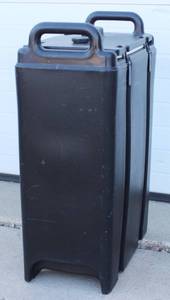 Cambro 500LCD, 5 Gallon Black Insulated Beverage Hot Cold Dispenser