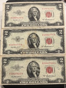 lot 17 image: Red Seal $2 Dollar Notes