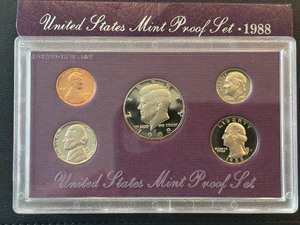 lot 49 image: 1988-S Proof Set