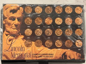 lot 10 image: Lincoln Memorial Copper Year Set