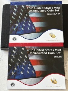 lot 71 image: 2013 P & D Mint Set