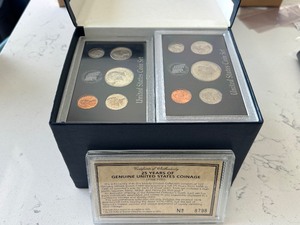 lot 2 image: 1968-1992 U.S. Mint Set Collection 25 Years