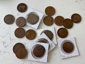 lot 76 image: Great Britain Pennies