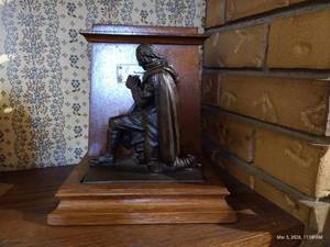 George Washington Praying Statue