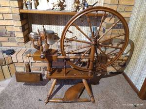 Antique Spinning Wheel