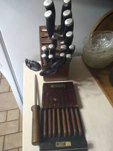 Town & Country Steak Knives & (2) Sharpeners