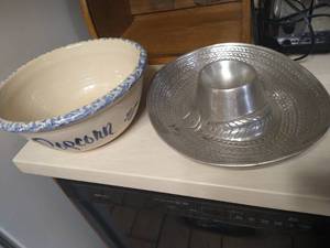 Popcorn Bowl & Chip and Salsa Hat