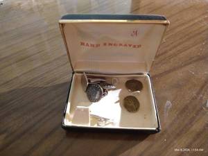 Vintage Military Buttons & Pins