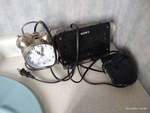 (2) Alarm Clocks & Sony Dream Machine
