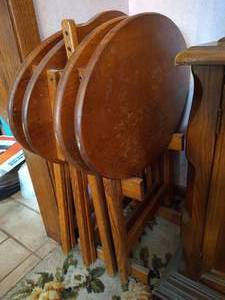 Set of (4) Oval Wooden TV Trays with Stand