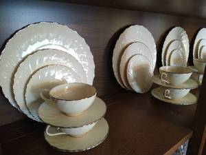 Lenox Weatherly China - Beautiful