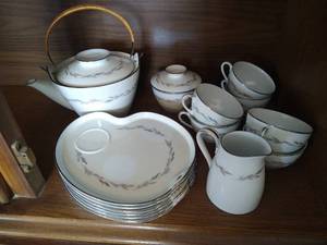 Noritake Graywood Tea Set
