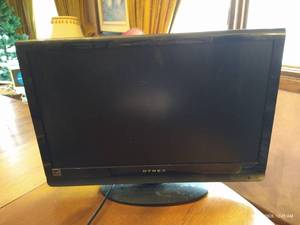 Dynex 23 TV - Turns On