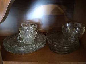 (8) Luncheon Plate Sets