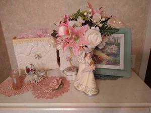 Dresser-Top Decor Lot