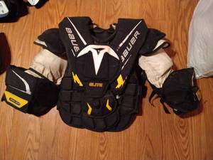 Bauer Goalie Chest Protector - Intermediate Large