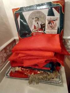 Red & Green Christmas Linens