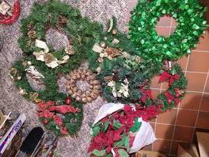 Poinsettia Garland & Holiday Wreaths