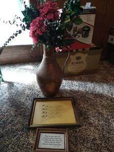 Metal Planter & Plaques