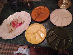 Vintage Turkey Platter & (4) Vintage Snack Plates