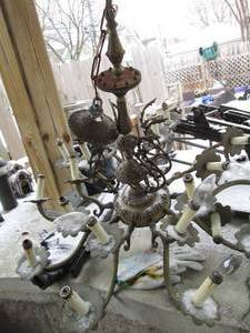 lot 13 image: Vintage Candle-stick style chandeli...