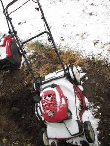 lot 25 image: Toro GTS 6.5HP Gas powered self pro...