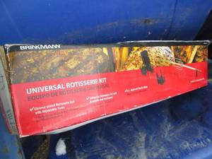 lot 55 image: Brinkman Universal rotisserie kit...