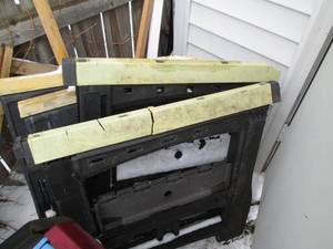 lot 57 image: Two sets of plastic saw horses...