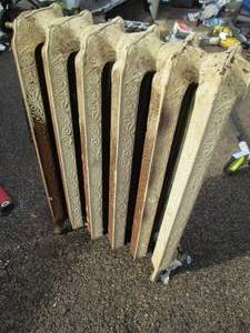 lot 72 image: Cast iron heat radiator...