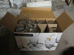 lot 261 image: Fundamental sixteen piece glassware...