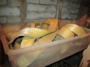 lot 267 image: Heavy rachet strap and speaker wire...