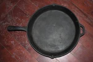 lot 130 image: Cabelas 16in cast iron frying pan...